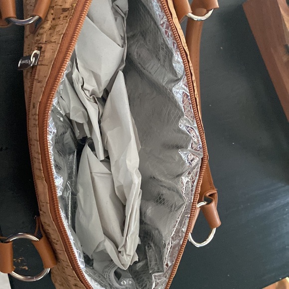 Wine Purse insulated indie ad a cooler - Picture 4 of 5